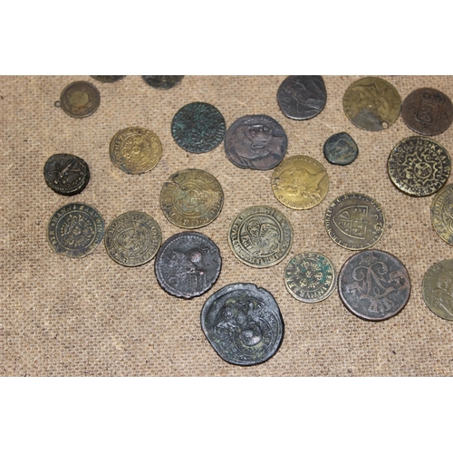 1168 - Qty of assorted mixed world coins, mainly copper to inc some Roman, gaming tokens etc