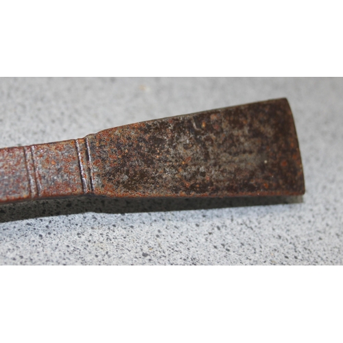 1445 - An unusual African tribal leather clad wooden spear with iron ends and leopard skin handle, approx 1... 