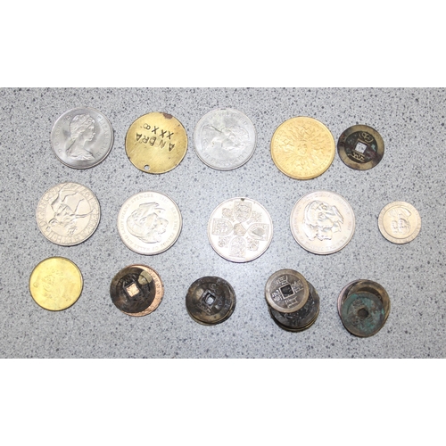 1183 - Qty of assorted mixed world coins, approx 1.5kg gross