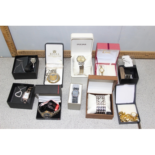 1355 - Qty of boxed wrist watches