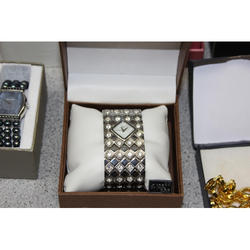 1355 - Qty of boxed wrist watches