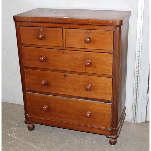 137 - A Victorian mahogany 2 over 3 chest of drawers with bun handles, approx 117cm x 96cm