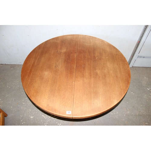 140 - Scandinavian style solid teak round dining table, diameter approx. 120cm