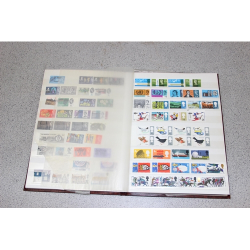 588 - Stamps, GB mainly mint in stockbook