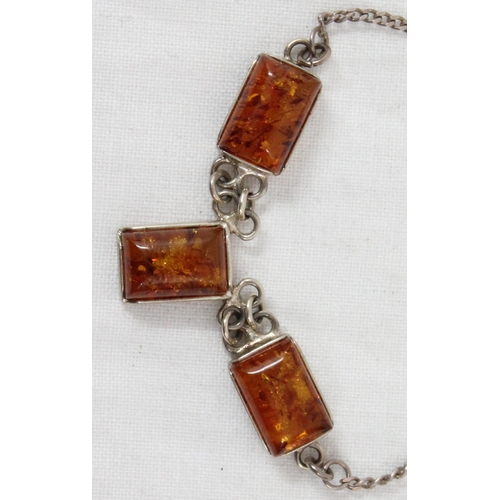 1138 - Silver and amber necklace and a pair of silver and amber earrings