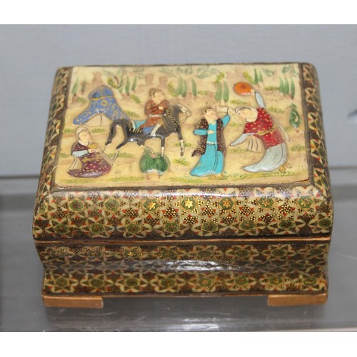 1046 - Collection of 11 antique and later trinket boxes, various shapes and finishes