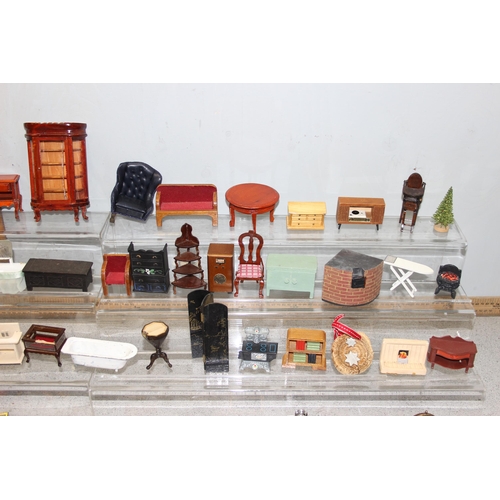 1503 - A large qty of assorted vintage and later dolls house furniture and accessories