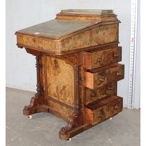 49 - A Victorian walnut davenport desk with 4 real and 4 faux drawers, approx 57cm wide