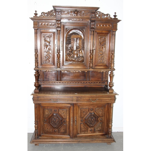 148 - A 19th Continental likely German hall cabinet of Danziger Schapp type, with profusely carved details... 