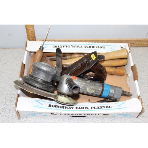 851 - Qty of vintage tools to include Stanley wood