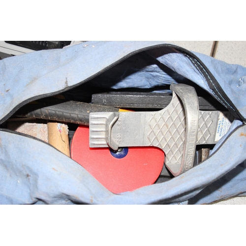 854 - Ferm circular saw and a tool bag with contents