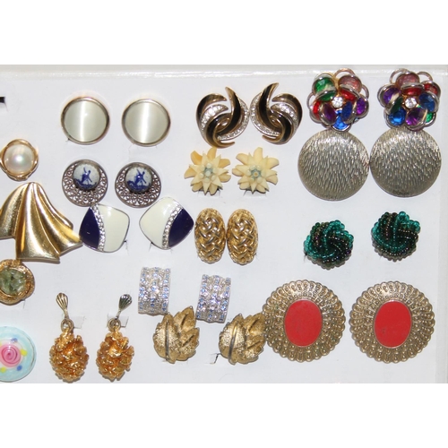 1134 - Display of approx 44 pairs of vintage and later clip on earrings