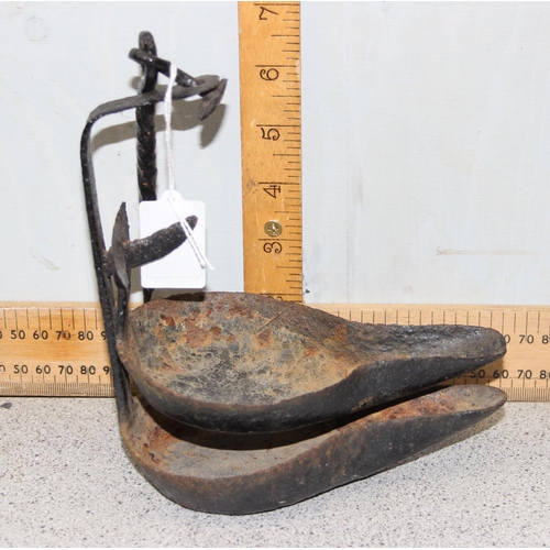 238 - An antique wrought iron 'Whale' oil lamp, with hook for suspension with a fixed tray and an adjustab... 