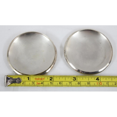 1016 - A small circular Italian 925 silver trinket or pill box, approx 55mm diameter, approx 26.15g gross