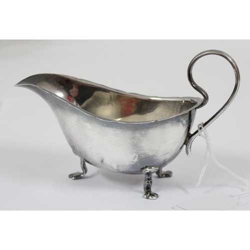 1033 - Silver sauce boat, Birmingham 1931, approx 73.49g gross