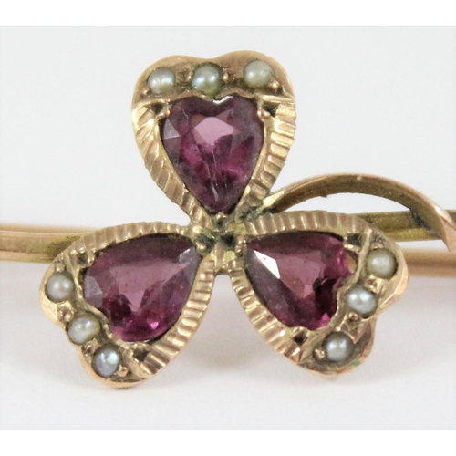 1105 - 9ct gold bar brooch formed as a shamrock and set with seed pearls and amethyst, Chester with obscure... 