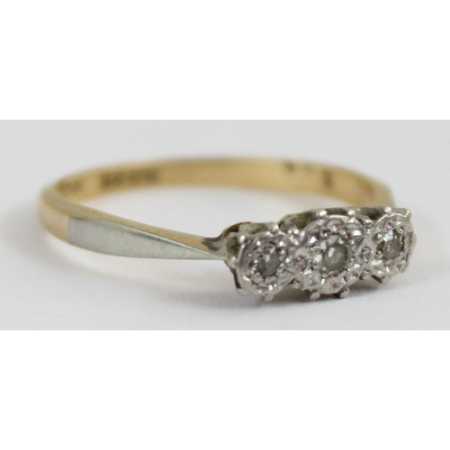 1123 - 18ct gold 3 stone diamond ring in platinum setting, approx size L, approx 1.96g gross