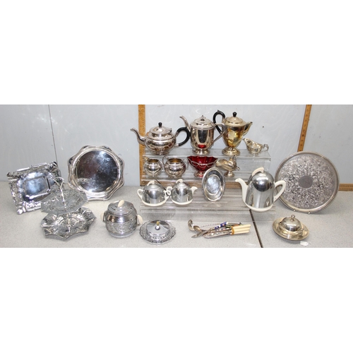 1014 - Box of assorted silver plated items and other metalwares, approx 8kg gross