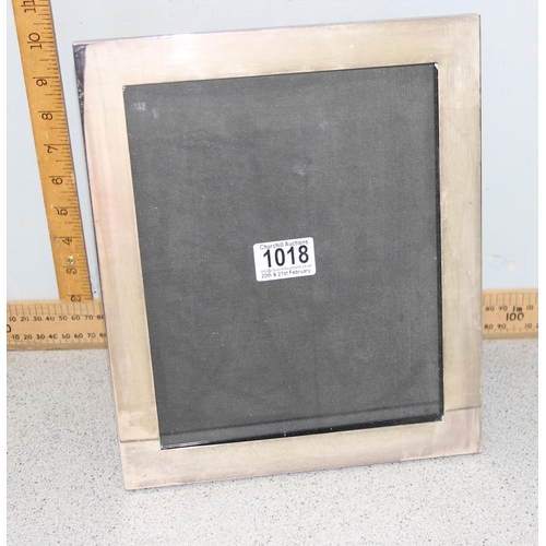 1018 - A Links of London silver plated photograph frame, approx 30cm x 24cm