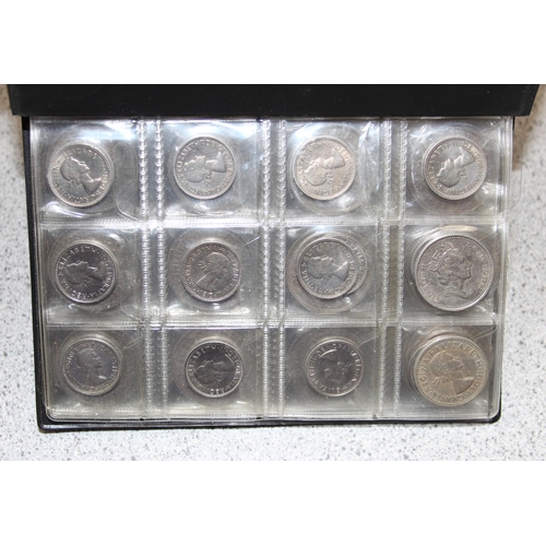 1208 - Qty of assorted British cupronickel coins, all 1947 and later, approx 2.6kg gross