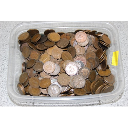 1210 - Qty of assorted British copper coins, mainly 20th century, approx 9.4kg gross