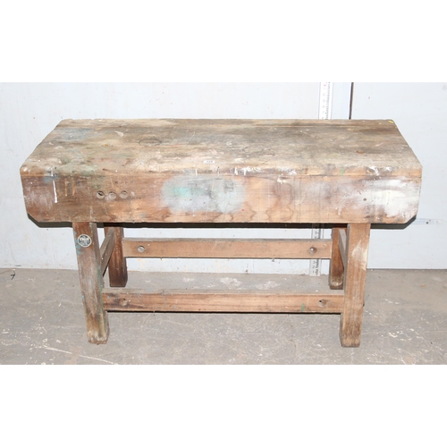 128 - Well used Emir workshop bench approx. 140cm wide