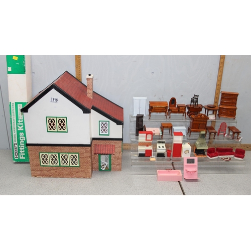 1510 - Vintage dolls house and a large qty of assorted furniture and accessories