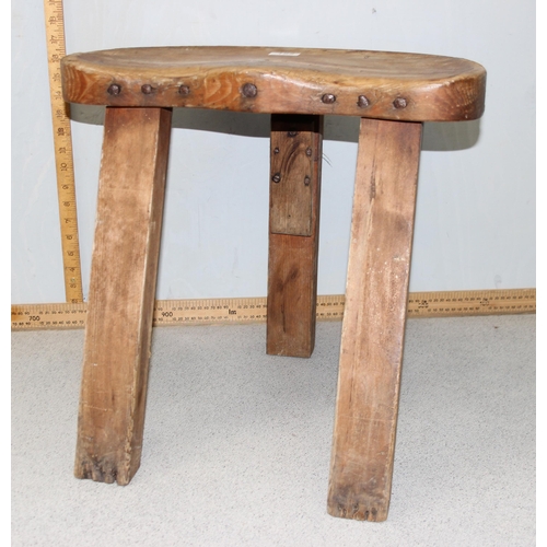 152 - A rustic 3 legged pine stool