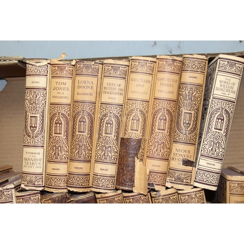 507 - 2 trays of Odhams Press classical novels