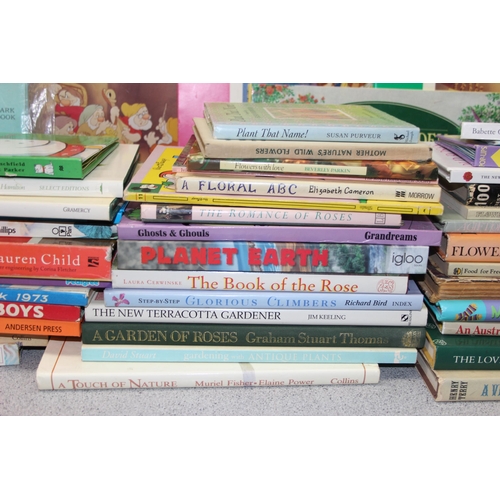 543 - Large qty of assorted books to inc children's books, Marvel comics etc