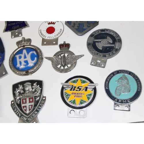 707 - 11 assorted vintage car badges to inc AA, RAC, Motorcycle club and various owners club badges