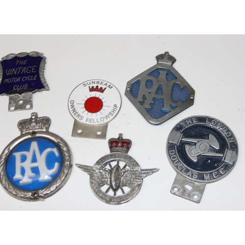 707 - 11 assorted vintage car badges to inc AA, RAC, Motorcycle club and various owners club badges