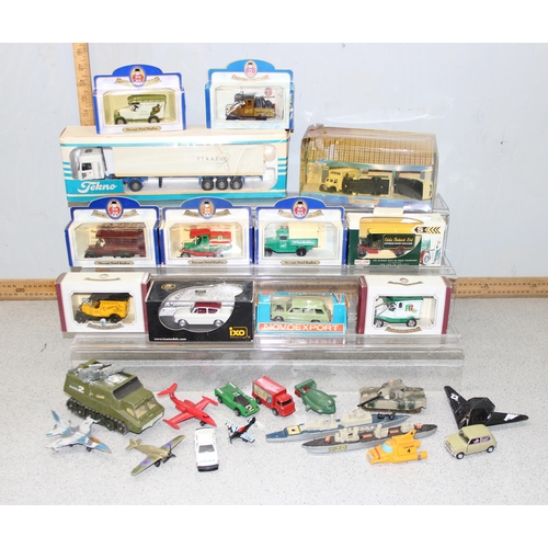 1520 - Qty of die cast toy cars, some boxed