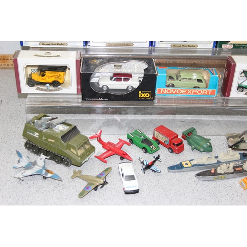 1520 - Qty of die cast toy cars, some boxed