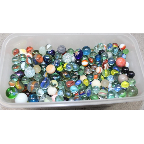 1522 - Approx. 5.7kg of vintage marbles