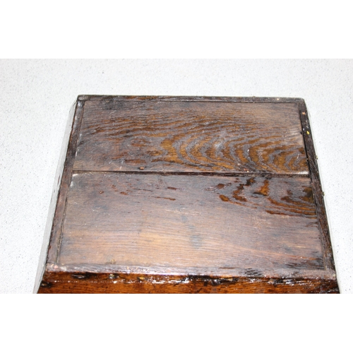 301 - An antique oak cutlery tray