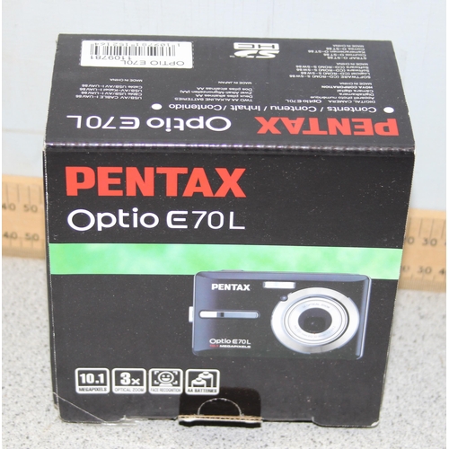 671 - Qty of assorted cameras to inc Olympus, Pentax ME, Ensign Ful-vue, various other cameras, lenses and... 