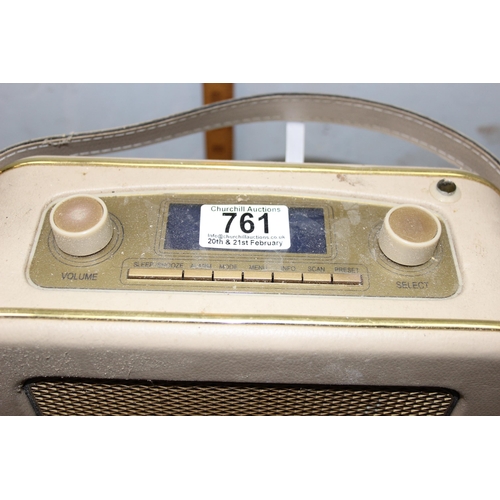 761 - 3 vintage radios