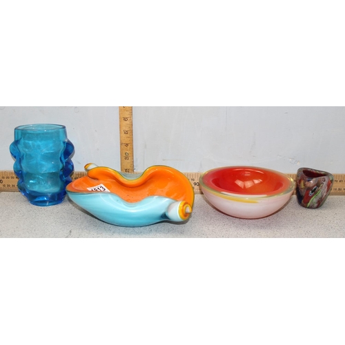 1813 - 4 pieces of retro art glass