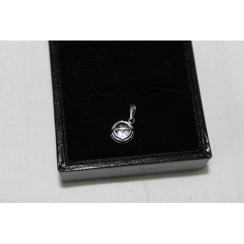 1141 - Jewellery (2) - a 9ct white gold mounted solitaire white stone pendant, approx 0.71g gross and a mod... 