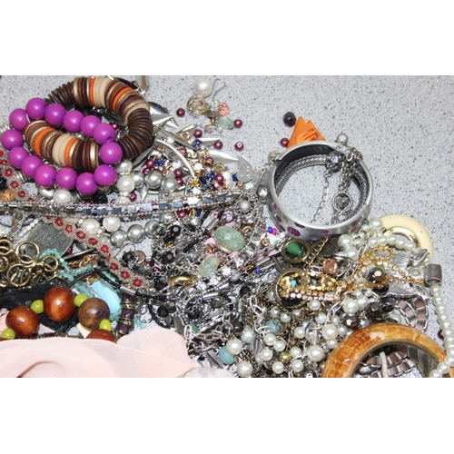 1108 - Approx. 2.4kg of mixed costume jewellery