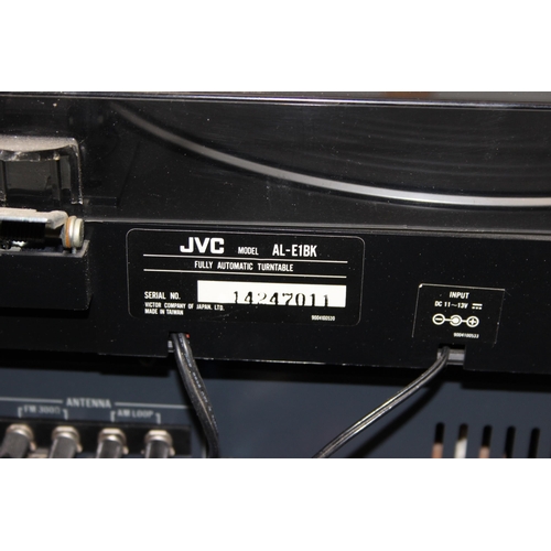 762 - JVC vintage stereo, turntable & JVC XL-E300 CD player