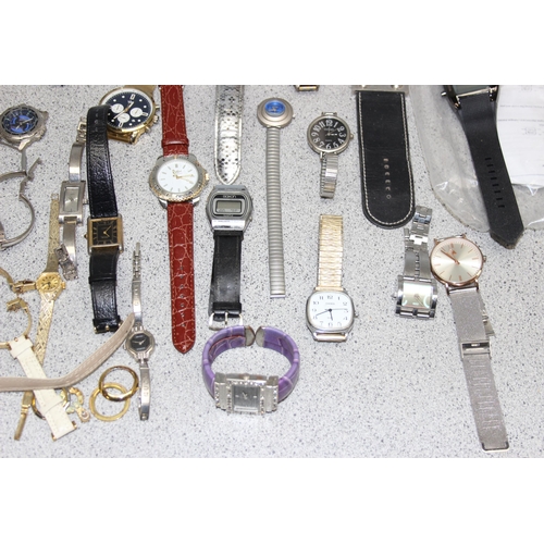 1307 - Collection of vintage & later wrist watches to include Sekonda & Citron