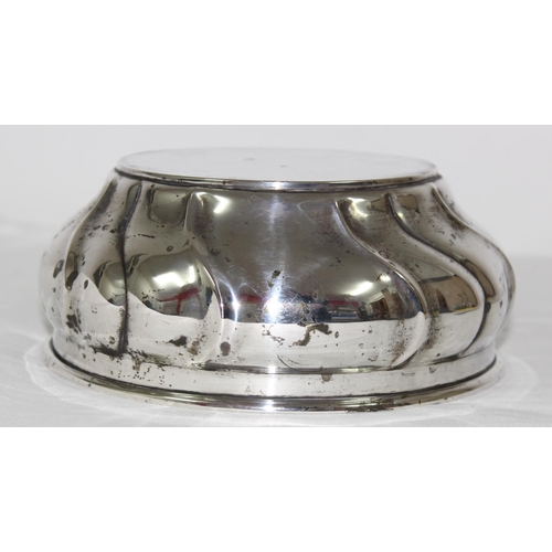 1026 - A large early 20th century Danish silver bowl, marked for 1918 with Christian F. Heise assayers mark... 