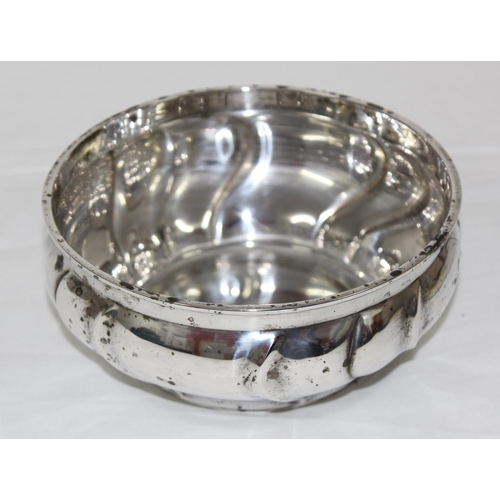 1026 - A large early 20th century Danish silver bowl, marked for 1918 with Christian F. Heise assayers mark... 