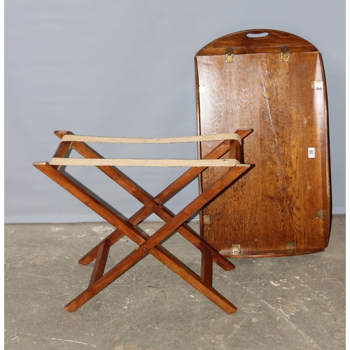 39 - An early 20th century folding oak butler's tray table on stand, approx 97cm wide