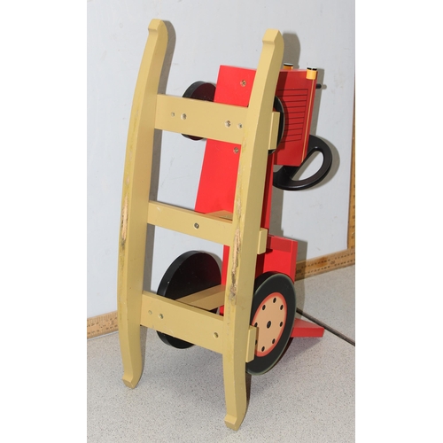 1556 - Childs wooden sit on rocking tractor