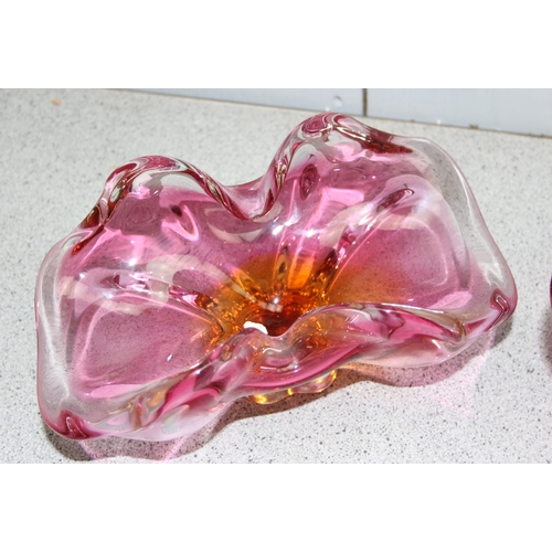 1782 - 2 large pink art glass bowls, likely Italian, the largest approx 26cm wide