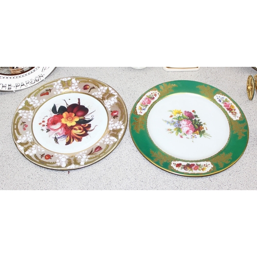 1807 - Mixed lot to include Royal Doulton character plates & two novelty