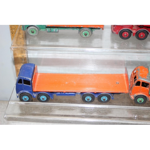 1526 - 4 Dinky toy lorries, 2 903 Foden lorries to inc rarer blue & orange colours, Leyland Comet & Leyland... 